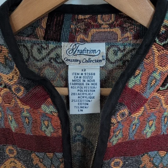 Women's Multicolor Patterned Jacket - Picture 2 of 7